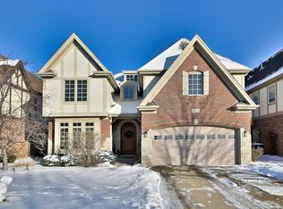 145 N Walnut St, Elmhurst, IL 60126