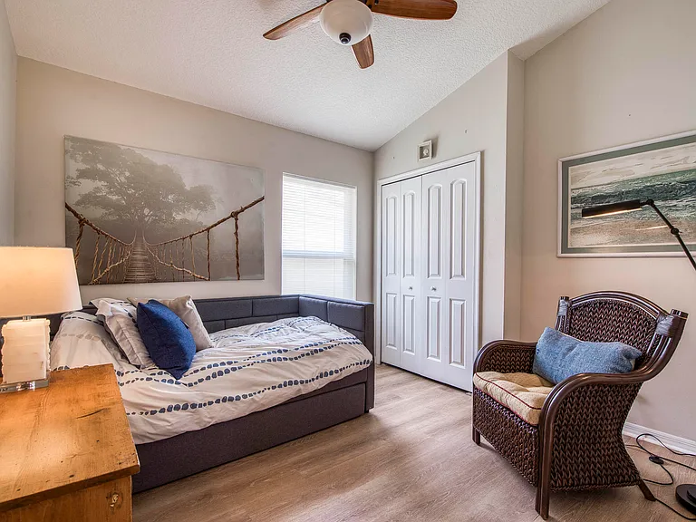 149 Cypress Cv — Photo 23