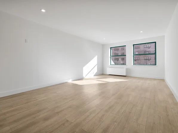 600 Columbus Avenue image 1 of 11