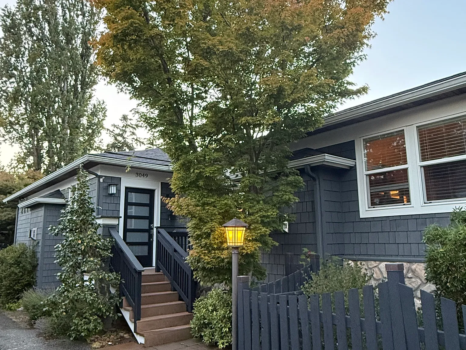 2 bed, 2.5 bath, 1460 sqft, $3,950 — Photo 2