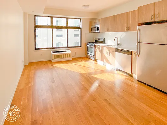 Rented by MySpaceNYC | media 16