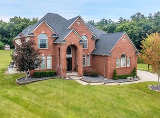 8597 Morningside Dr, Romeo, MI 48065