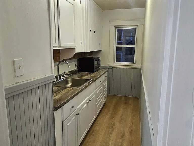 15 View St #2 — Photo 11