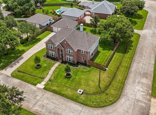 403 Trail Head St, Friendswood, TX 77546