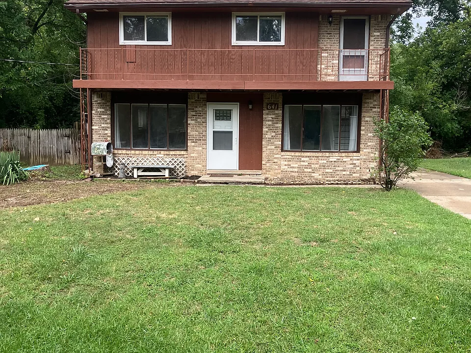 641 Colebrook Dr