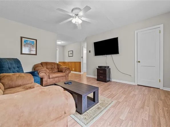 1400 Roslyn Dr Unit 15E, Burlington, NC 27215