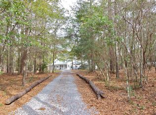 2459 Spring Lake Rd, Defuniak Springs, FL 32433