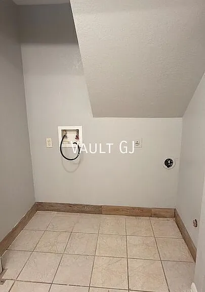 2907 Dawn Dr #4 — Photo 6