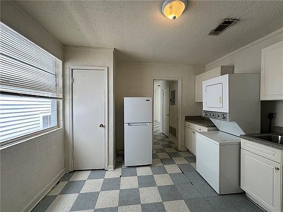 2nd image of 1511 Saint Ann St #A