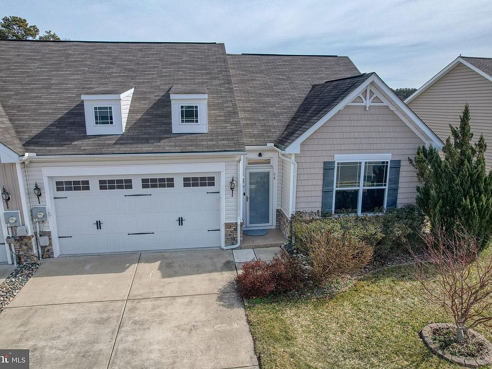 1st image of 74 N Red Haven Ln