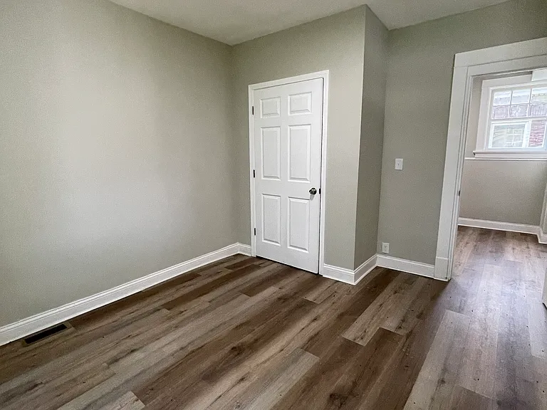 2456 Saturn St — Photo 10