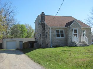 3829 E Garden Pl, Oak Creek, WI 53154