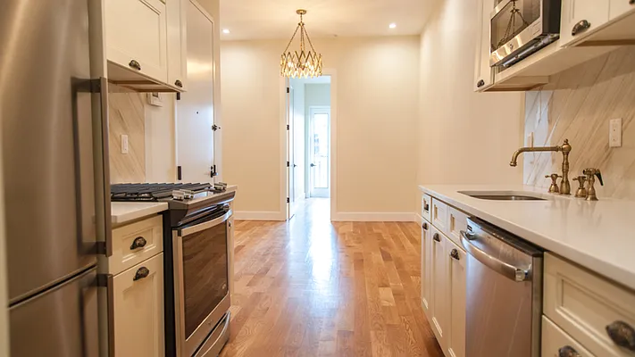 Rented by Nooklyn NYC LLC | media 25