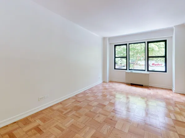 220 East 63rd Street image 5 of 14