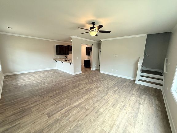 3rd image of 250 Bellamy Rd