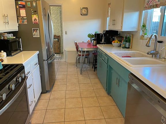 4th image of 1124 Las Olas Ave