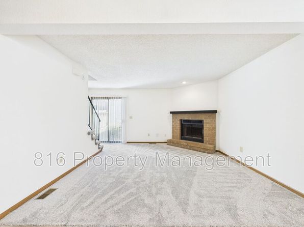 3517-3523 NE Independence Ave