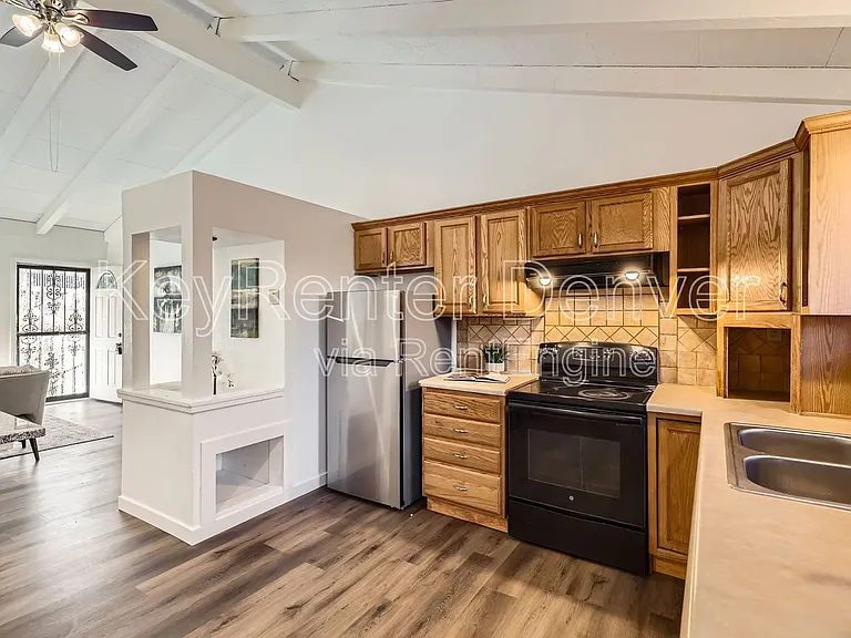 969 S Miller Way — Photo 4