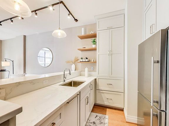 3rd image of 2120 Vermont Ave NW APT 121