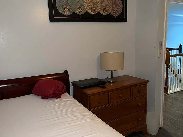 Top floor, corner room