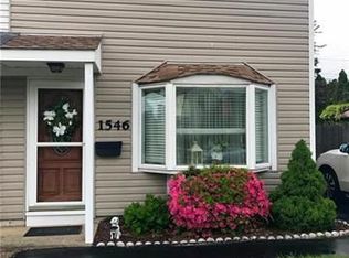 1546 Valley Rd, Bethlehem, PA 18018