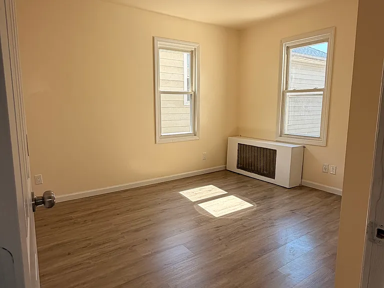 310 S 7th Ave — Photo 21