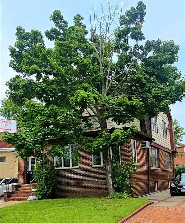 2nd image of 237 Coleridge St