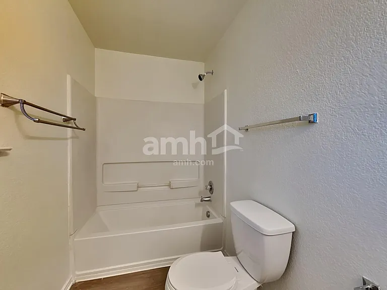 7711 Cortland Oak — Photo 16