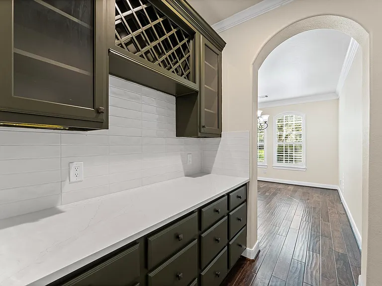 7 N Beech Springs Cir — Photo 18