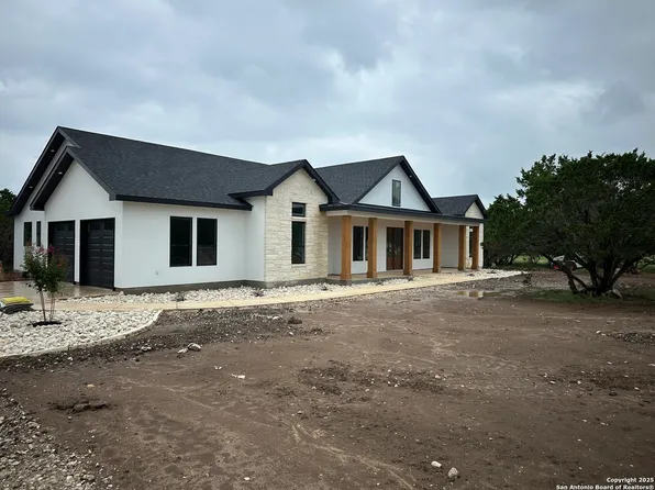 347 Highland Meadows, Bandera, TX 78003