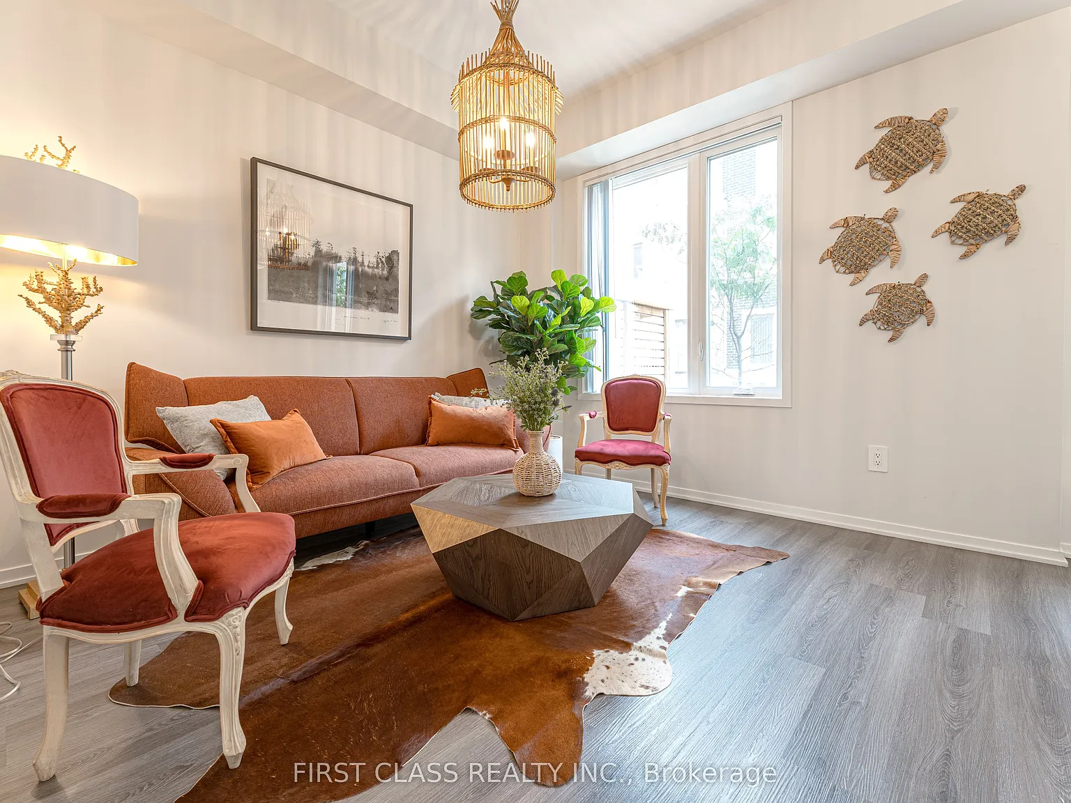 3 bed, $3,800 — Photo 2