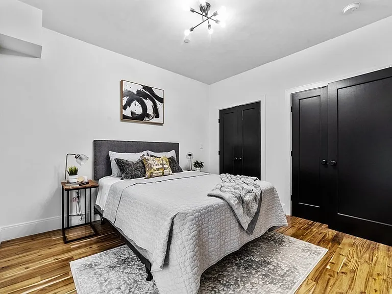 217-219 D St #2 — Photo 9