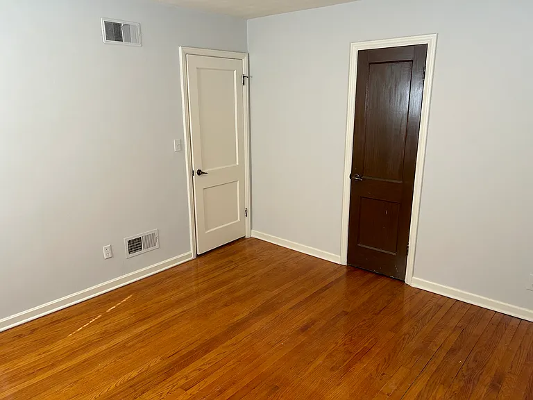 5218 Cedar St — Photo 8