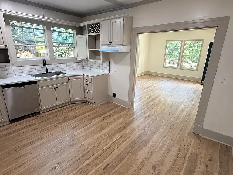 607 Arrowhead Dr #B — Photo 4