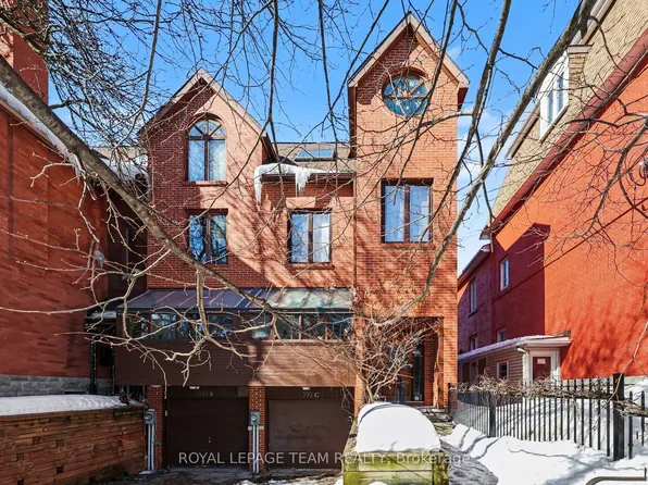 595 Besserer St #C, Ottawa, ON K1N 6C8