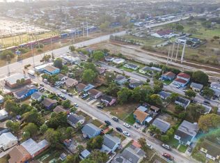 555 W 2nd Street, Riviera Beach, FL 33404