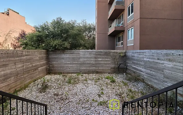 Rented by Rentopia | media 10