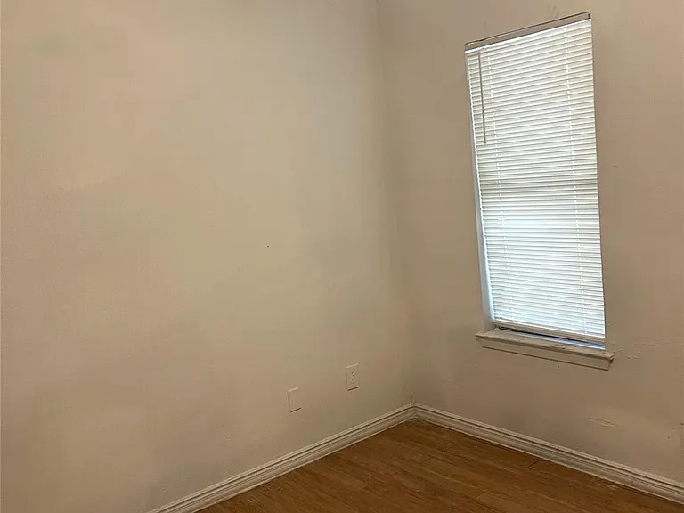 1902 W Loop #A-1 — Photo 8