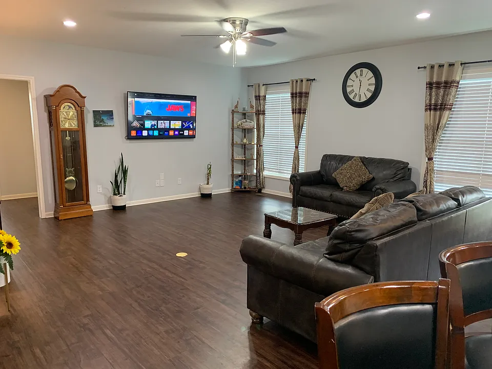 112 Belden Trl