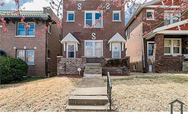 1st image of 4962 Winona Ave #1