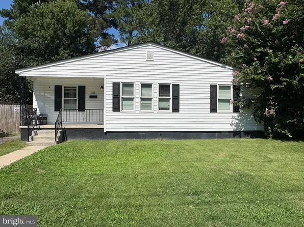 611 Willow Dr, Newport News, VA 23605