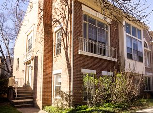 2144 Kings Garden Way, Falls Church, VA 22043