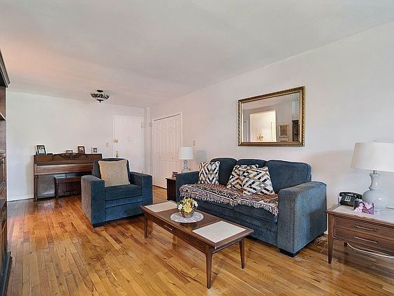 2nd image of 1130 Stadium Ave APT 4E