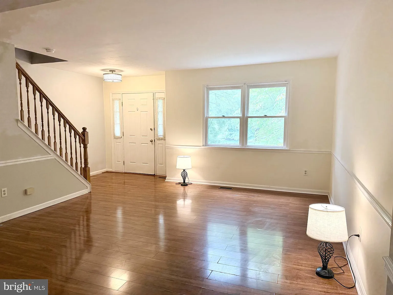 3 bed, 2.5 bath, 2022 sqft, $3,350 — Photo 4
