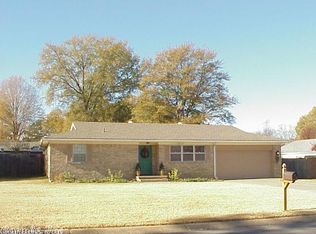 102 Essex Ct, Jacksonville, AR 72076