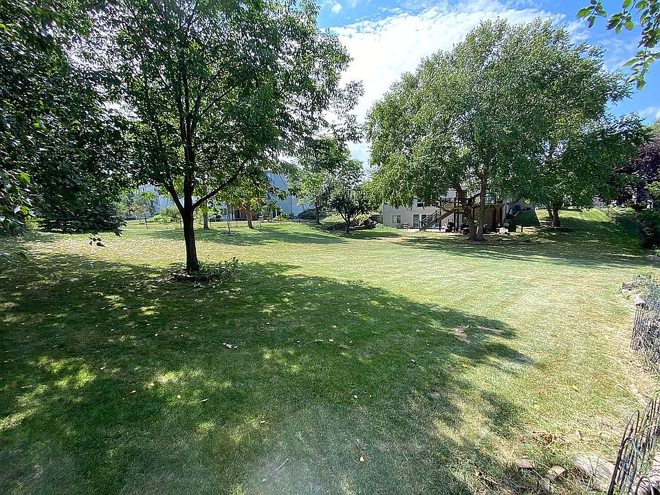 2nd image of 13809 S 18th St
