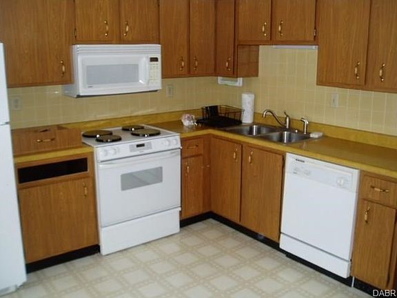 3rd image of 8840 Washington Colony Dr
