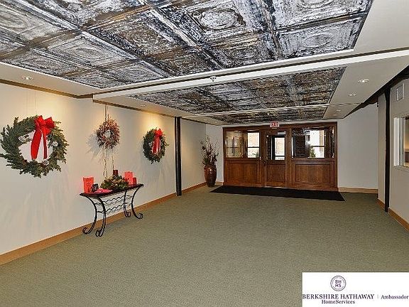 5th image of 105 S 9th St APT 607