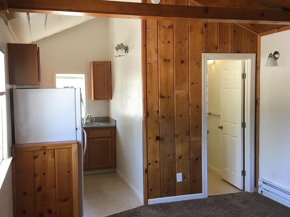 2nd image of 1700 Wendy Ln Unit 9