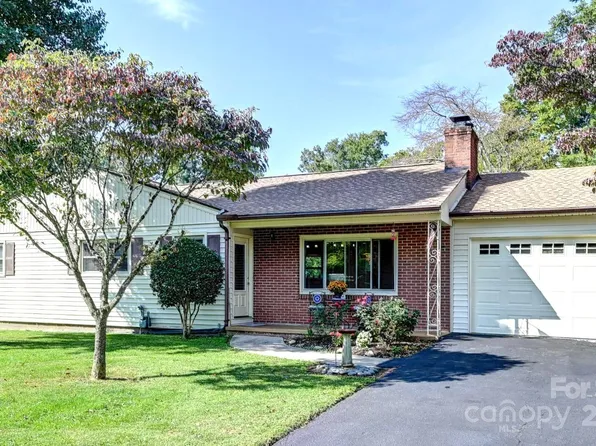 402 Balsam Rd, Hendersonville, NC 28792